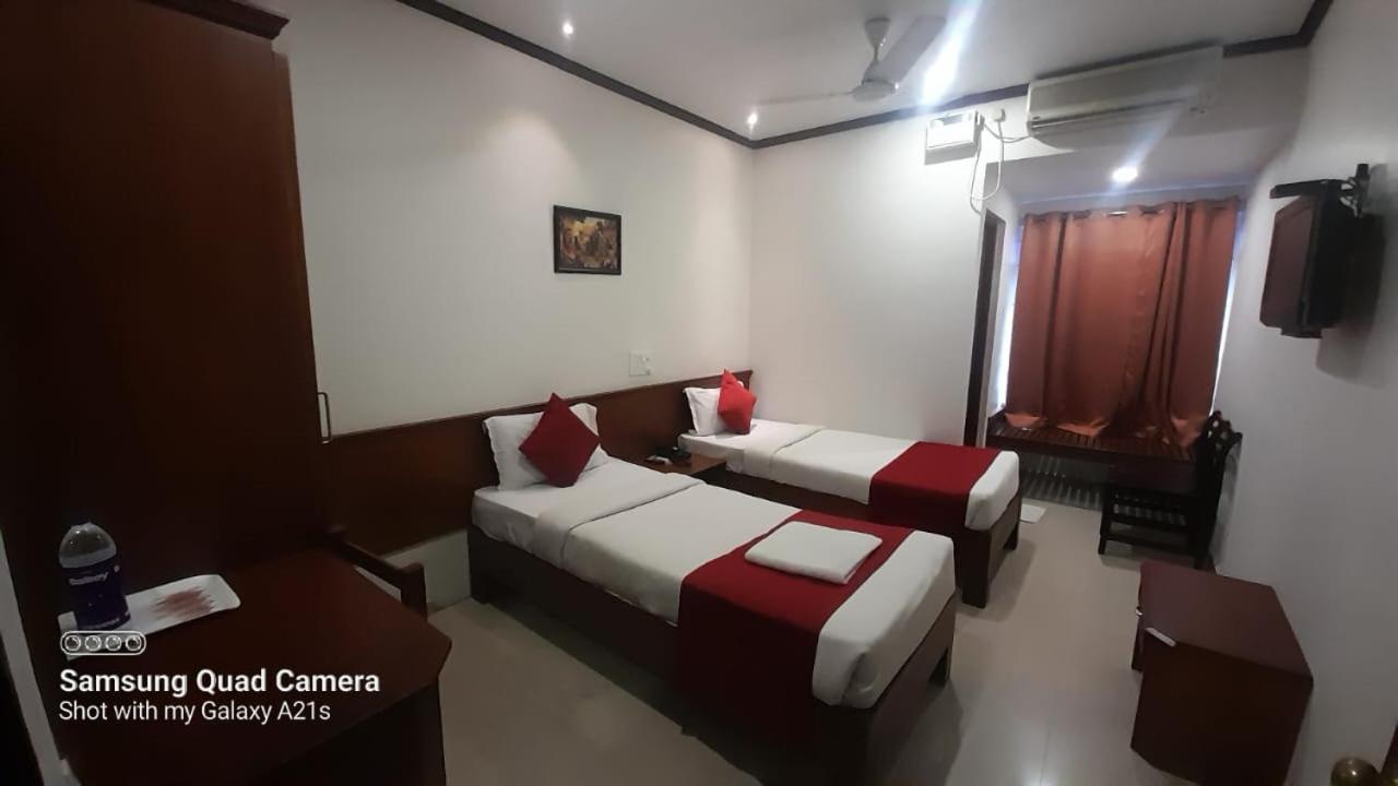Sayoojyam Residency Hotell Palakkad Exteriör bild