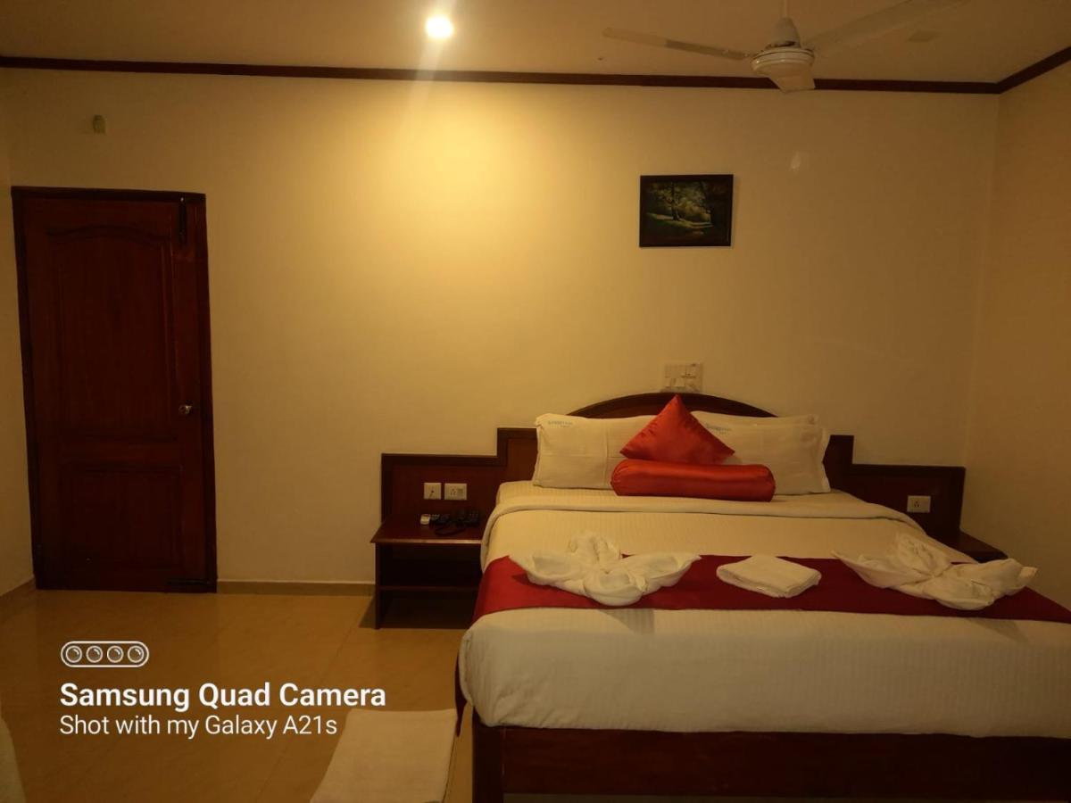 Sayoojyam Residency Hotell Palakkad Exteriör bild