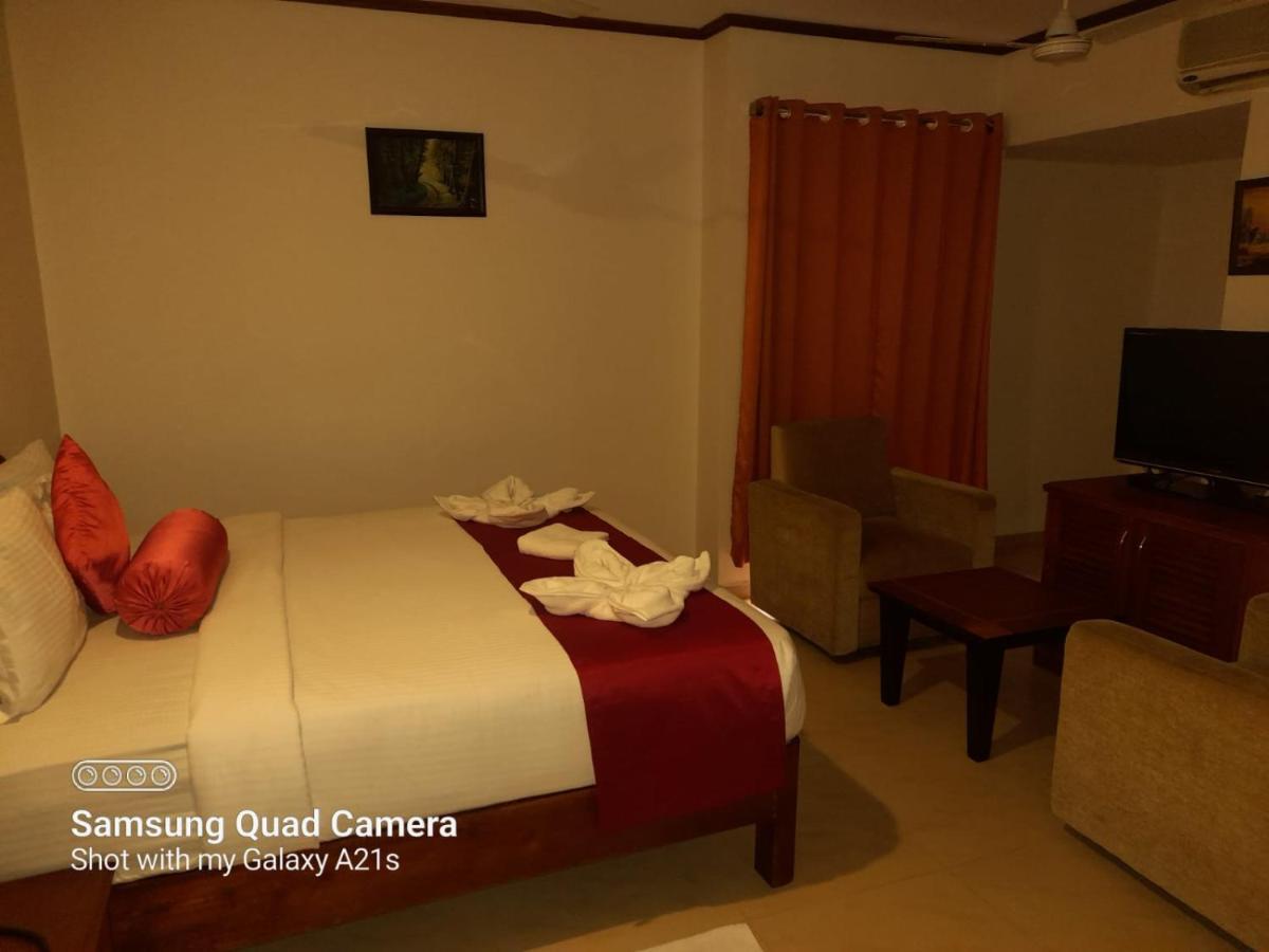 Sayoojyam Residency Hotell Palakkad Exteriör bild